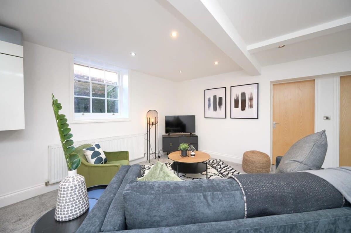 Lovely 2 Bedroom Apartment In Preston Preston  Exterior foto